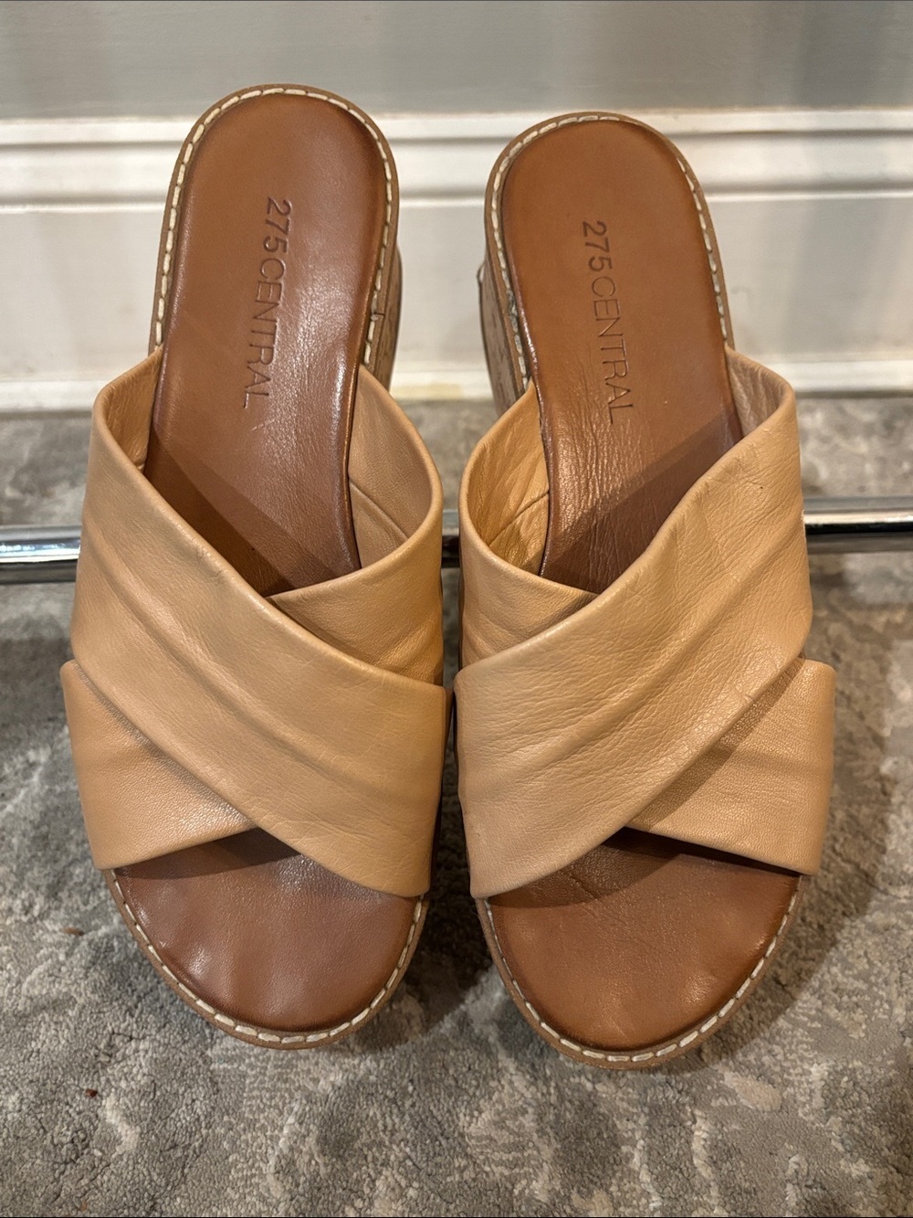 275 Central Women's Tan Leather Slide Sandals women’s size 8/38